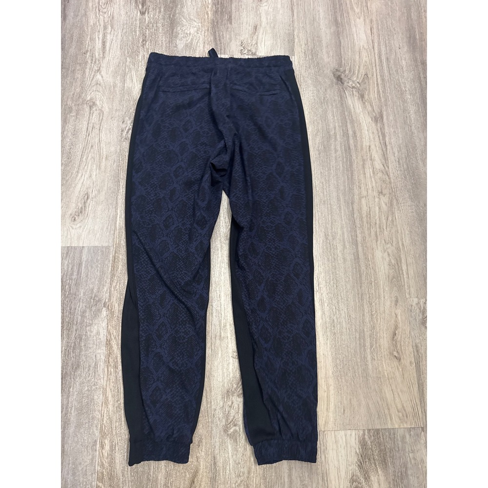 Athleta Brooklyn Jogger Navy Blue Snakeskin Print Pants Size 8 Black Side Stripe - Picture 4 of 8